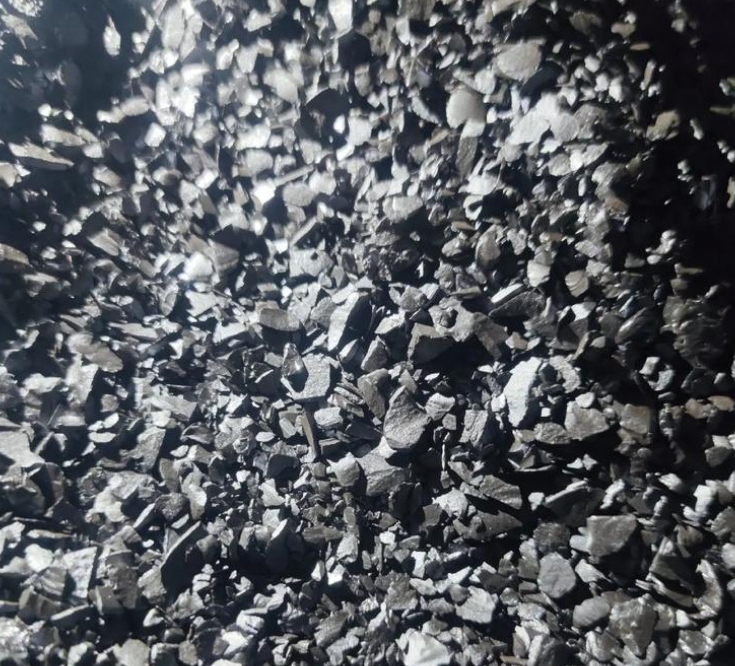 多晶硅期货市场透视：上市走势、工业硅关联及春节前后态势